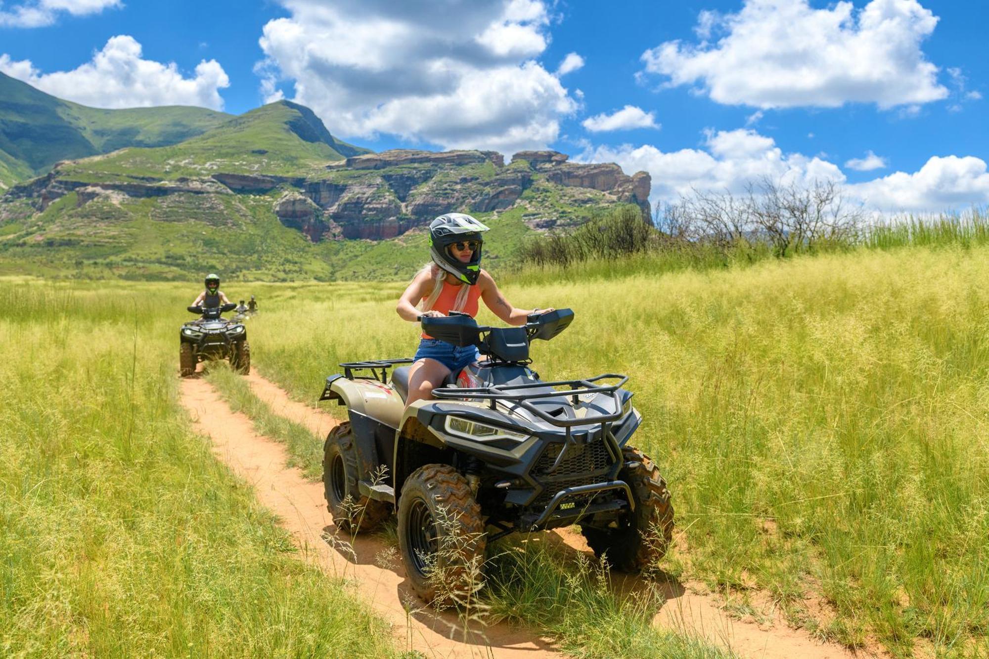 Kiara Lodge Clarens Εξωτερικό φωτογραφία